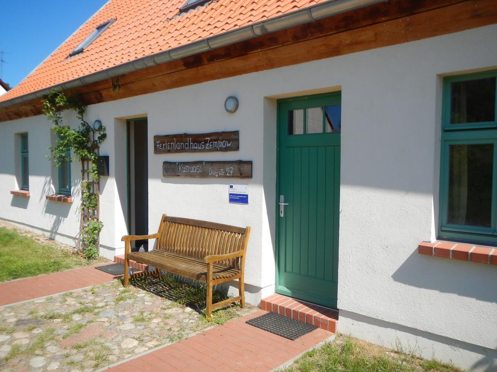Ferienlandhaus Zempow ภายนอก รูปภาพ